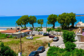 Beachfront Lux Apartments & Gym 1